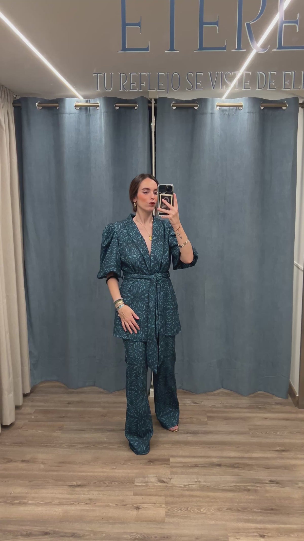Traje Lucía