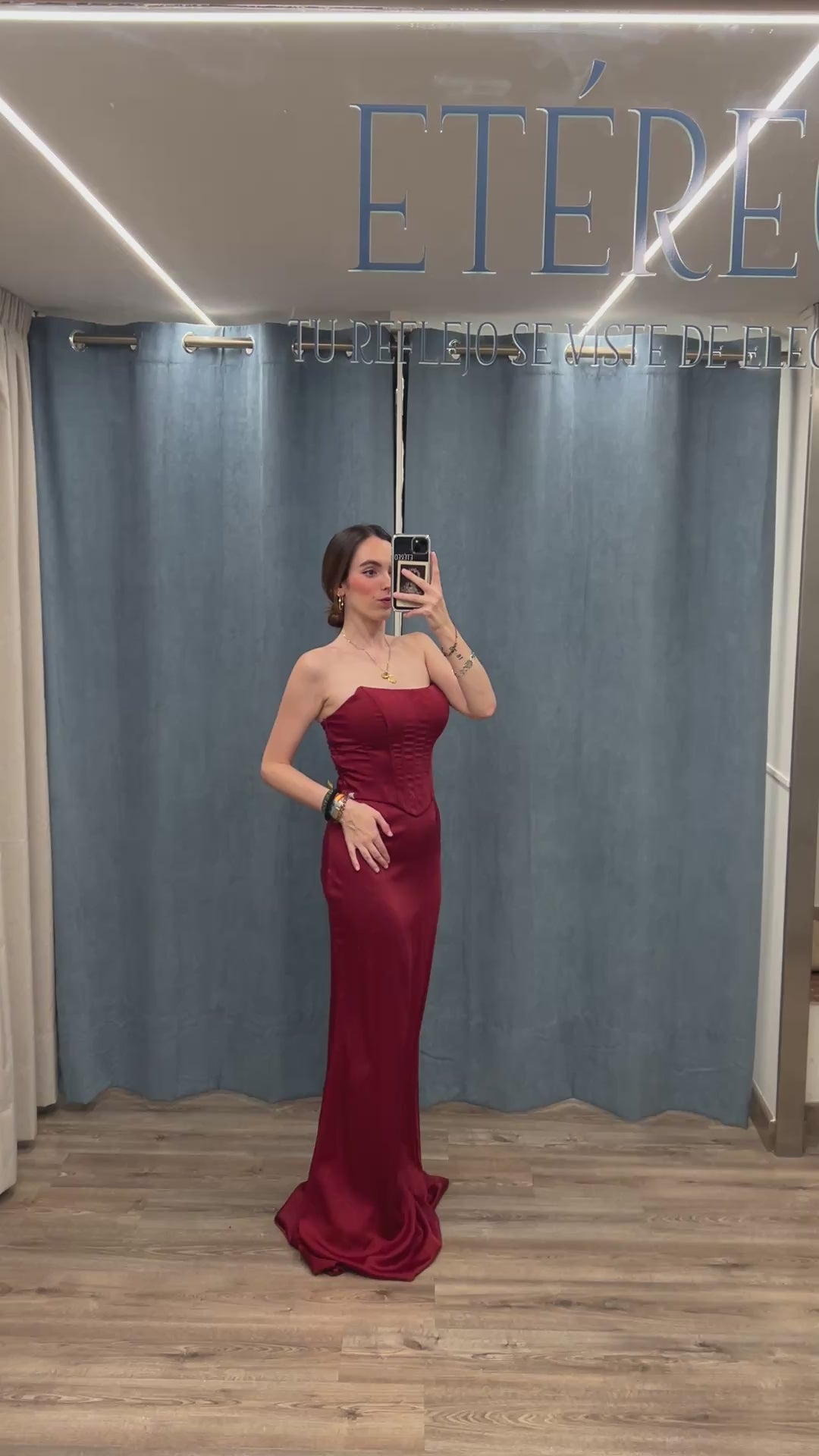 Vestido Julieta (incluye capa)