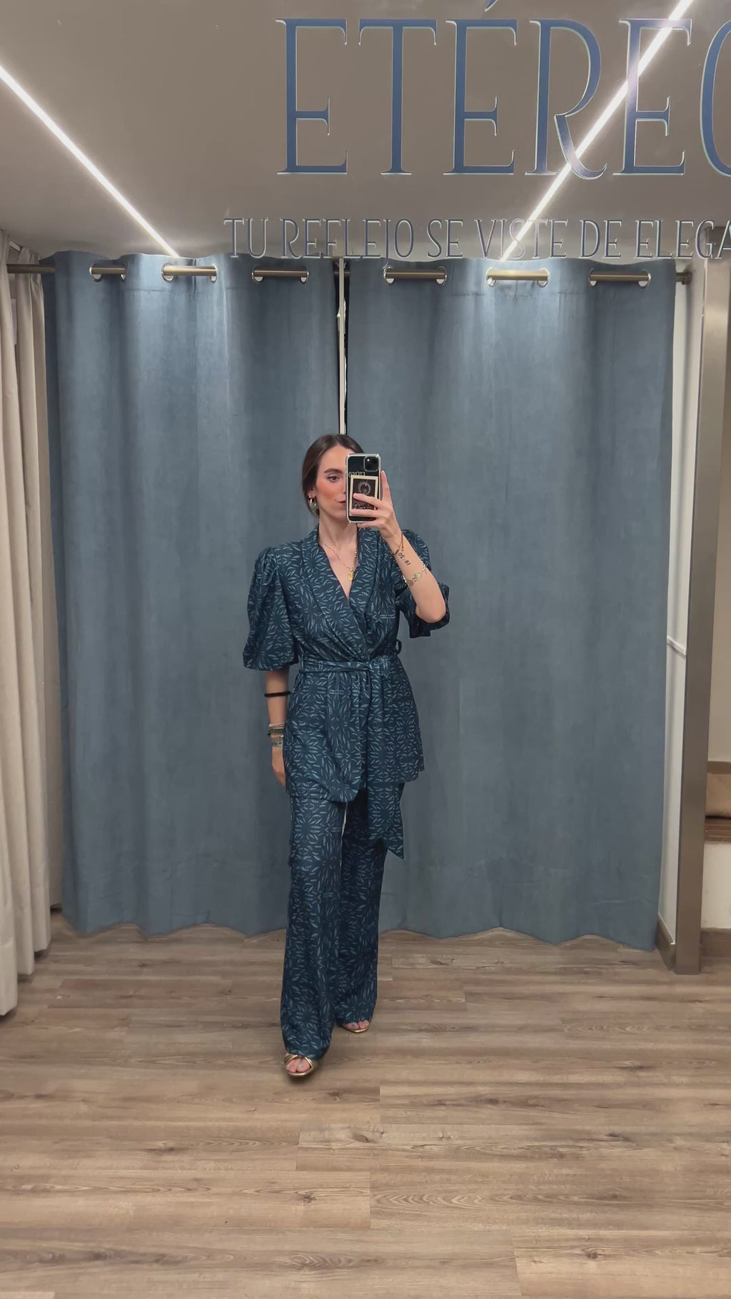 Traje Lucía